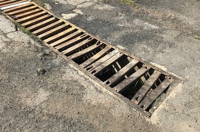 Podlahy a komunikace